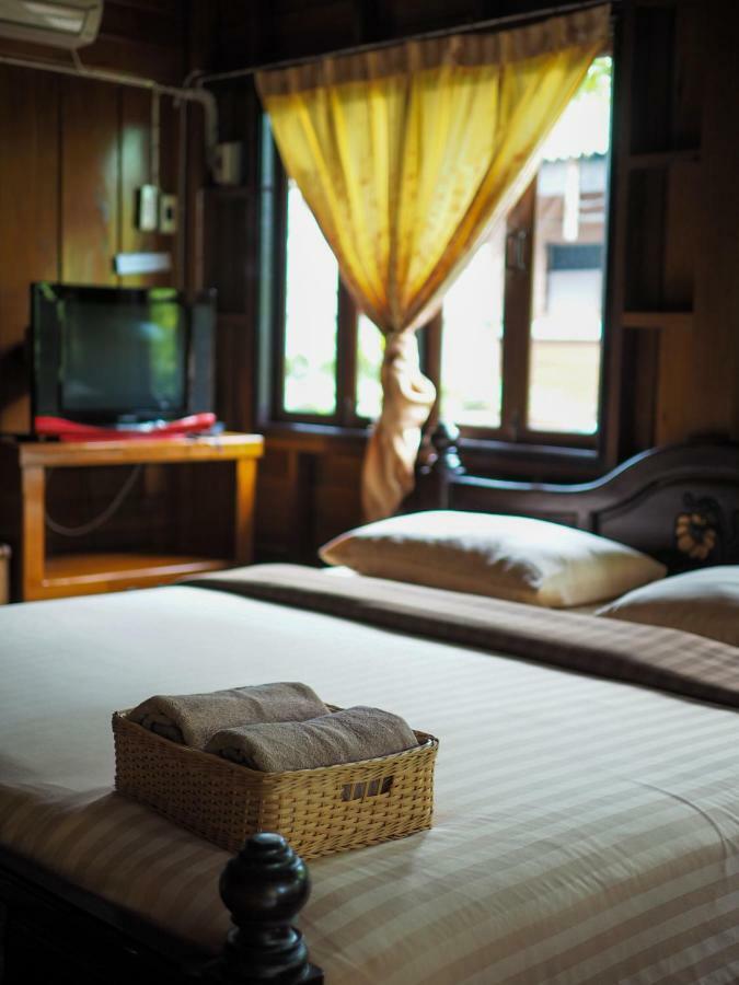 Baan Kong Homestay Пра Након Си Аютая Екстериор снимка