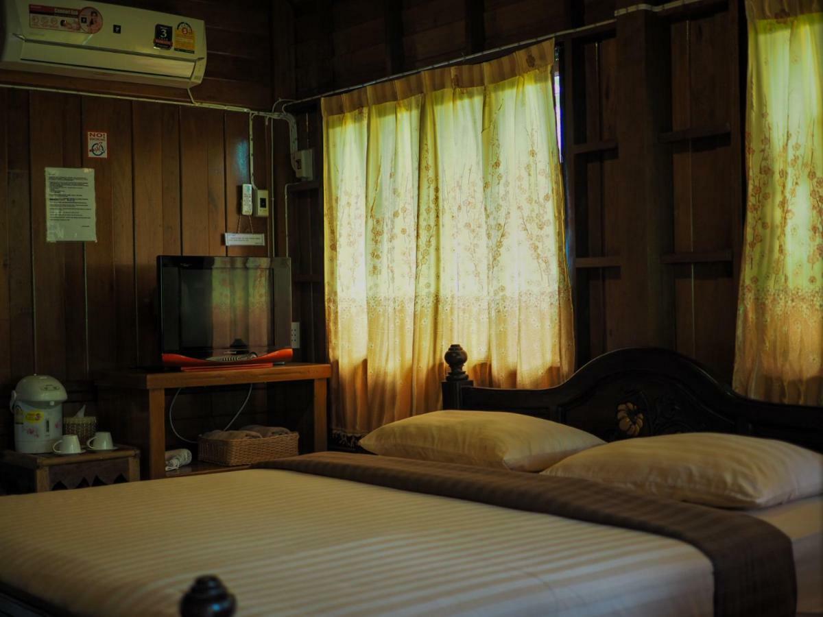 Baan Kong Homestay Пра Након Си Аютая Екстериор снимка